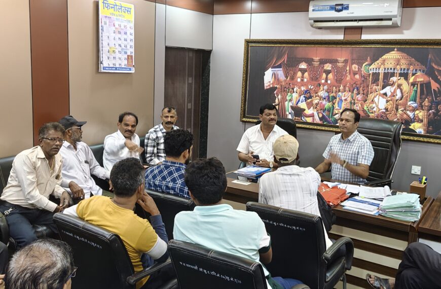 सिंधू _ रत्न योजनेअंतर्गत गणेश मूर्तिकारांना अर्थसाह्याची रक्कम तात्काळ द्या!