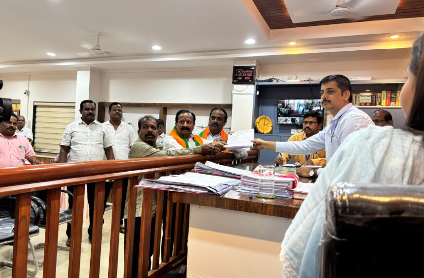 कणकवली नगरपंचायत च्या नगराध्यक्ष पदासाठी भाजपा कडून समीर नलावडे यांचा उमेदवारी अर्ज दाखल