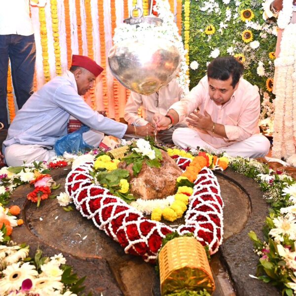 ‘कुणकेश्वराच्या विकासासाठी कटीबद्ध; अधिकाधिक निधी देणार