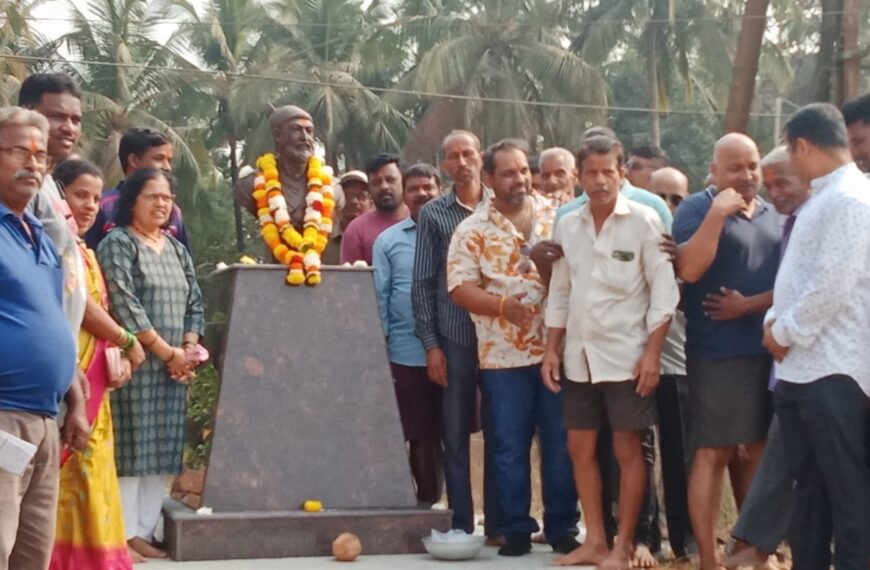 झाराप येथे एका रात्रीत नवीन शिवपुतळा बसवल्याने खळबळ