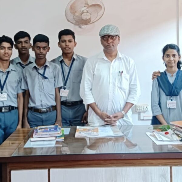 पाट हायस्कूलमध्ये ज्ञानज्योती शिष्यवृत्तधारकाचा सन्मान