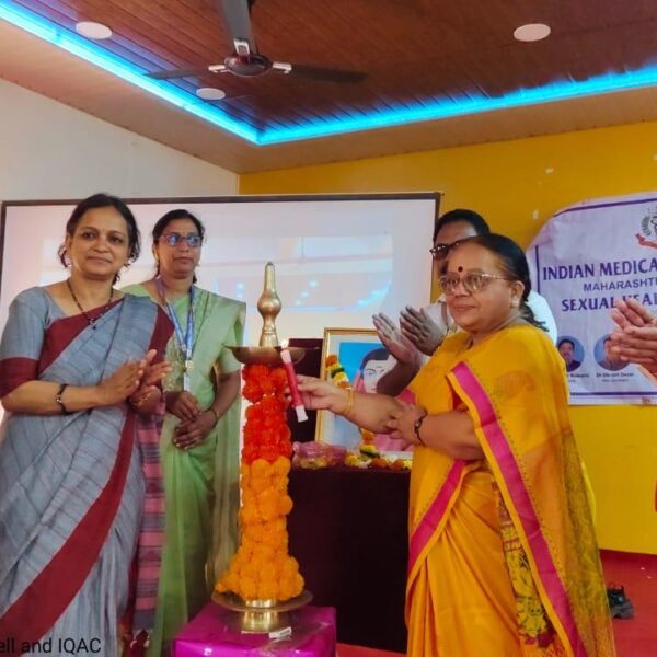 स्त्री समृद्ध बनली तरच समाज समृद्ध बनेल