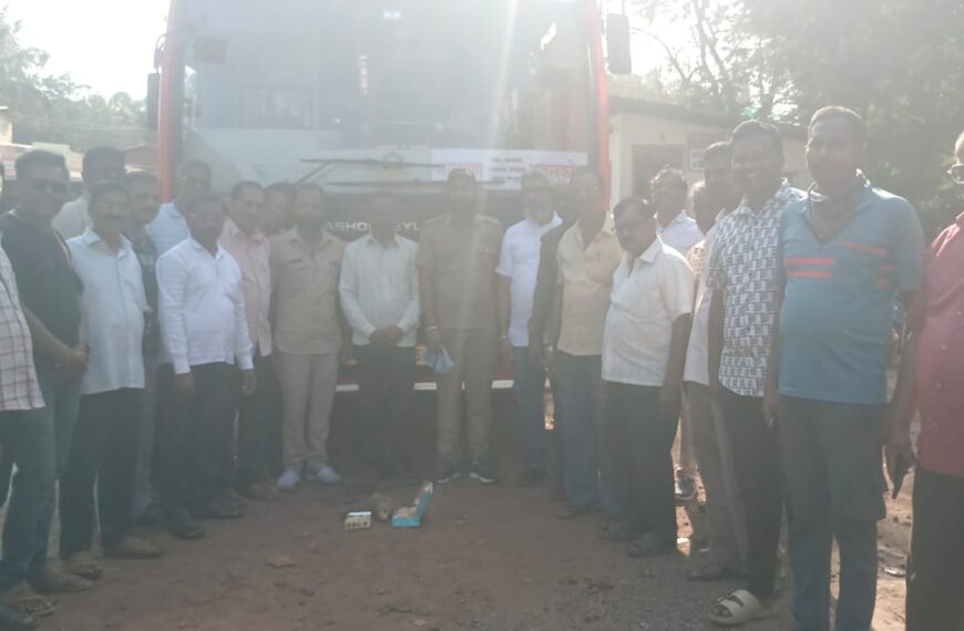 मालवण आचरा अक्कलकोट एसटी फेरीचा शुभारंभ