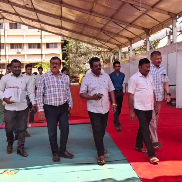 सरस प्रदर्शन स्थळाची जि. प. अध्यक्ष प्रमोद कामत यांनी केली पाहणी