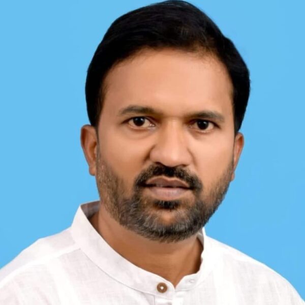 जिल्हा प्रशासनाने गाठली संवेदनशून्यतेची हद्द !