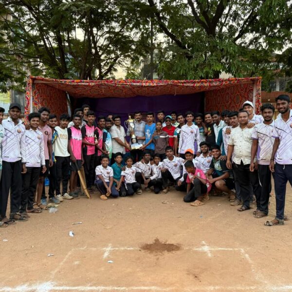 कणकवलीत अंडरआर्म क्रिकेटचा थरार