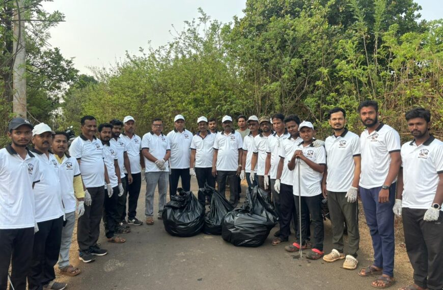कोंडये येथे मॉर्निंग वॉक स्वच्छता मोहीम