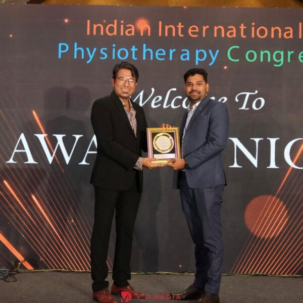 डॉ. प्रत्युष रंजन बिस्वाल यांना आंतरराष्ट्रीय फिजिओ आयकॉन अवॉर्ड