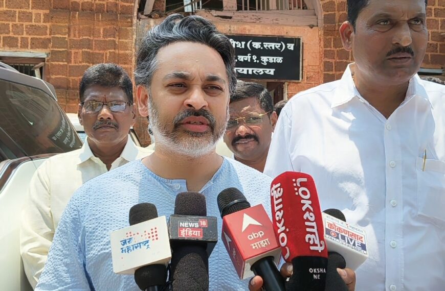 टोलच्या निविदेवर वैभव नाईकांचा डोळा – आमदार निलेश राणे