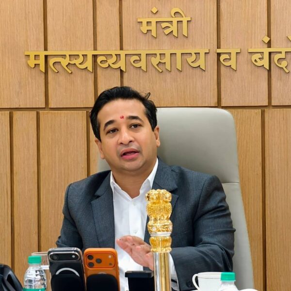 ग्रामीण भागातील शाळांना दिलासा; २० विद्यार्थ्यांवर ३ शिक्षकांना मान्यता.