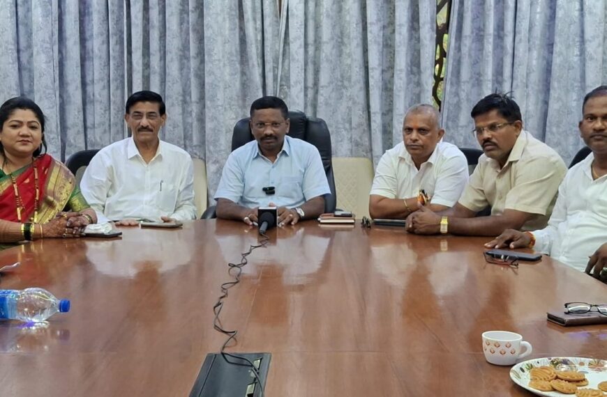आम्ही फेकलेल्या तुकडयांवर व्हिडीओ नको ; स्वकर्तृत्व दाखवा !