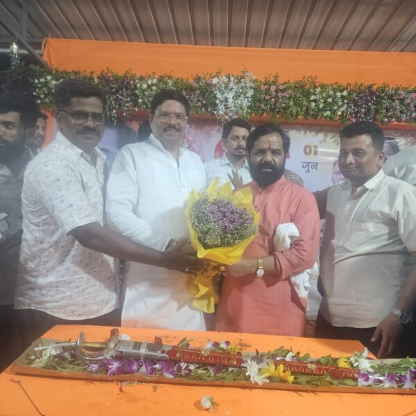 शिवसेना उपनेते संजय आंग्रे यांनी मंत्री भरतशेठ गोगावले ना दिल्या शुभेच्छा