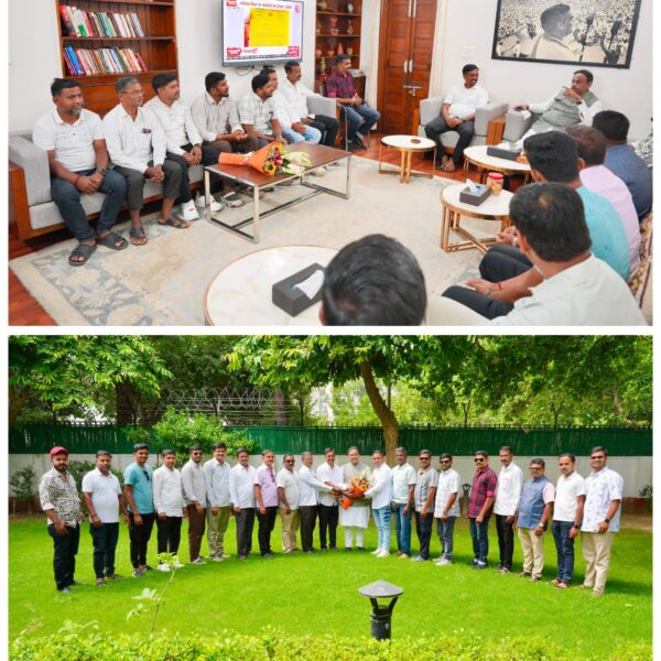 खारेपाटण सरपंच महेंद्र गुरव यांनी खासदार विनोद तावडे यांची दिल्ली येथे घेतली भेट