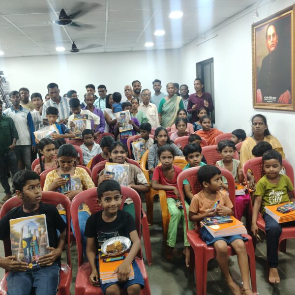 दिवंगत हेमलता कुडाळकर यांच्या स्मृतिप्रीत्यर्थ विविध सेवाभावी कार्यक्रम
