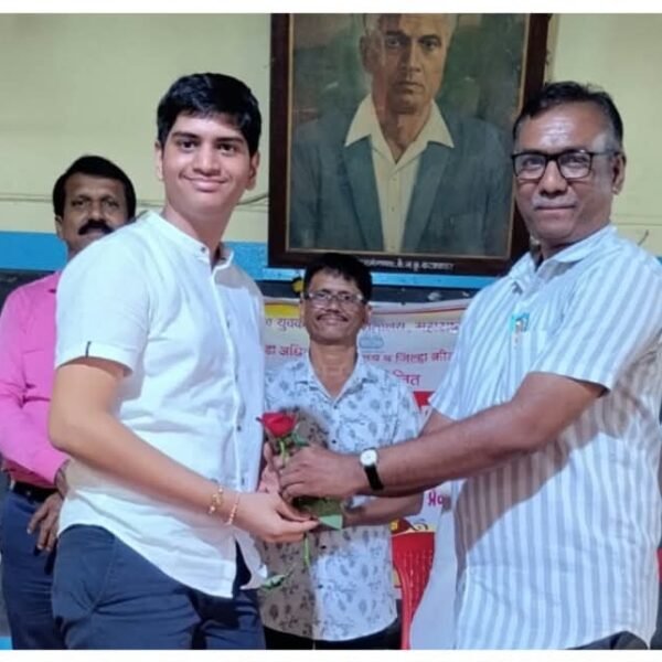 आयडियल इंग्लिश स्कूल आणि जूनियर कॉलेजच्या कु.सुश्रुत नानलचे तालुकास्तरीय बुद्धिबळ स्पर्धेत यश.