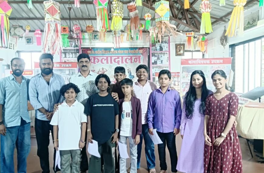 पाट हायस्कूलमध्ये विद्यार्थ्यांना अभिनय, नृत्याचे मार्गदर्शन