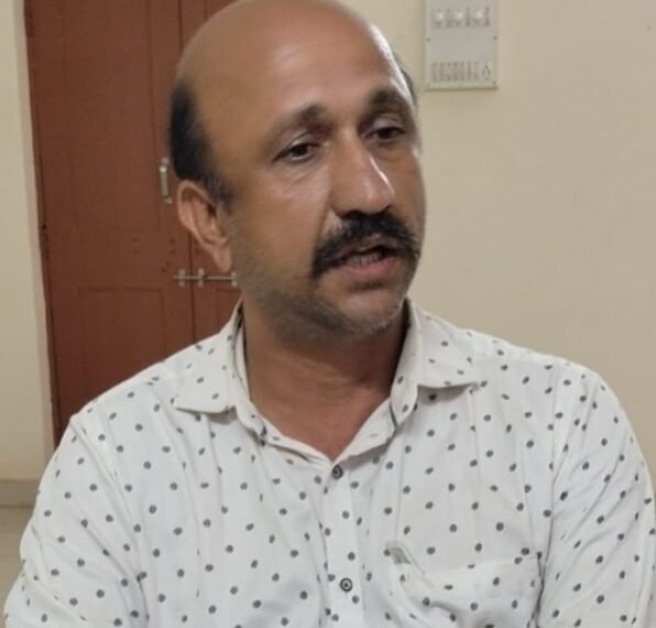 NOC साठी मागितली चक्क चांदीची अंगठी !