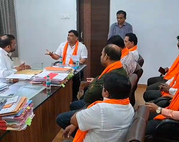 कणकवली सा.बां. विभागाकडुन विकास कामांचे ठेके होतायत मॅनेज