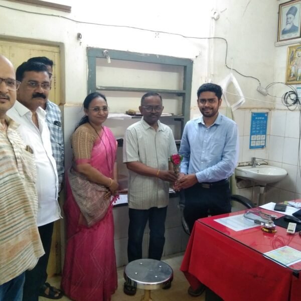 प्राथमिक आरोग्य केंद्र आचराचे वैद्यकिय अधिकारी म्हणून डॉ. संकेत बालाजीराव मेहरकर यांनी पदभार स्विकारला