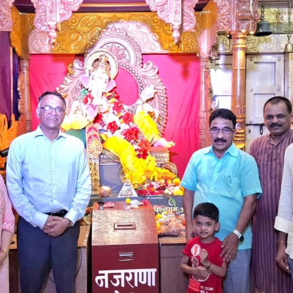 उच्च न्यायालयाचे न्यायाधीश अमित जामसंडेकर यांची आचरे संस्थानास भेट