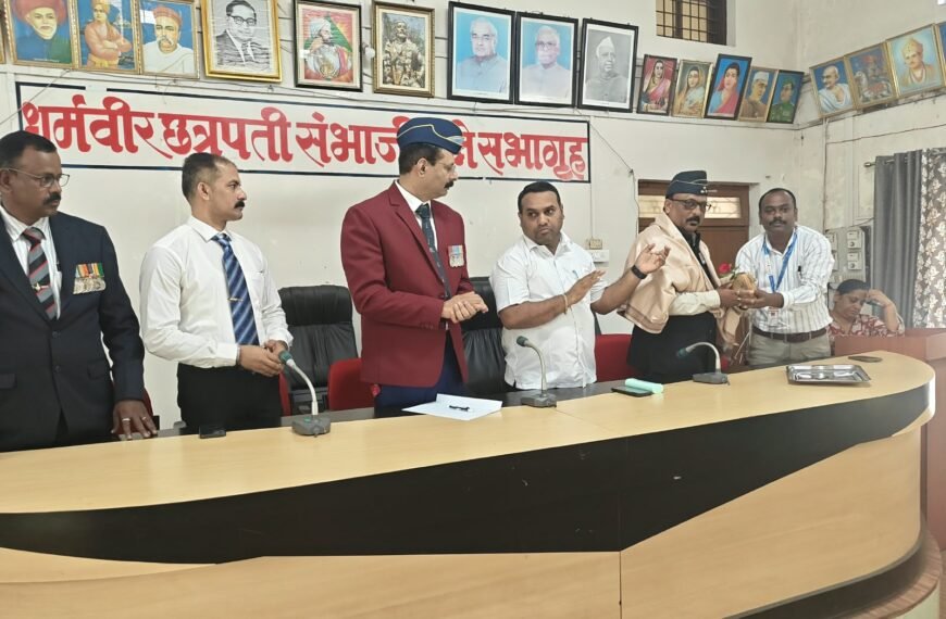 सेवा संकल्प अभियानांतर्गत कुडाळ पं.स. मध्ये माजी सैनिकांचा सन्मान